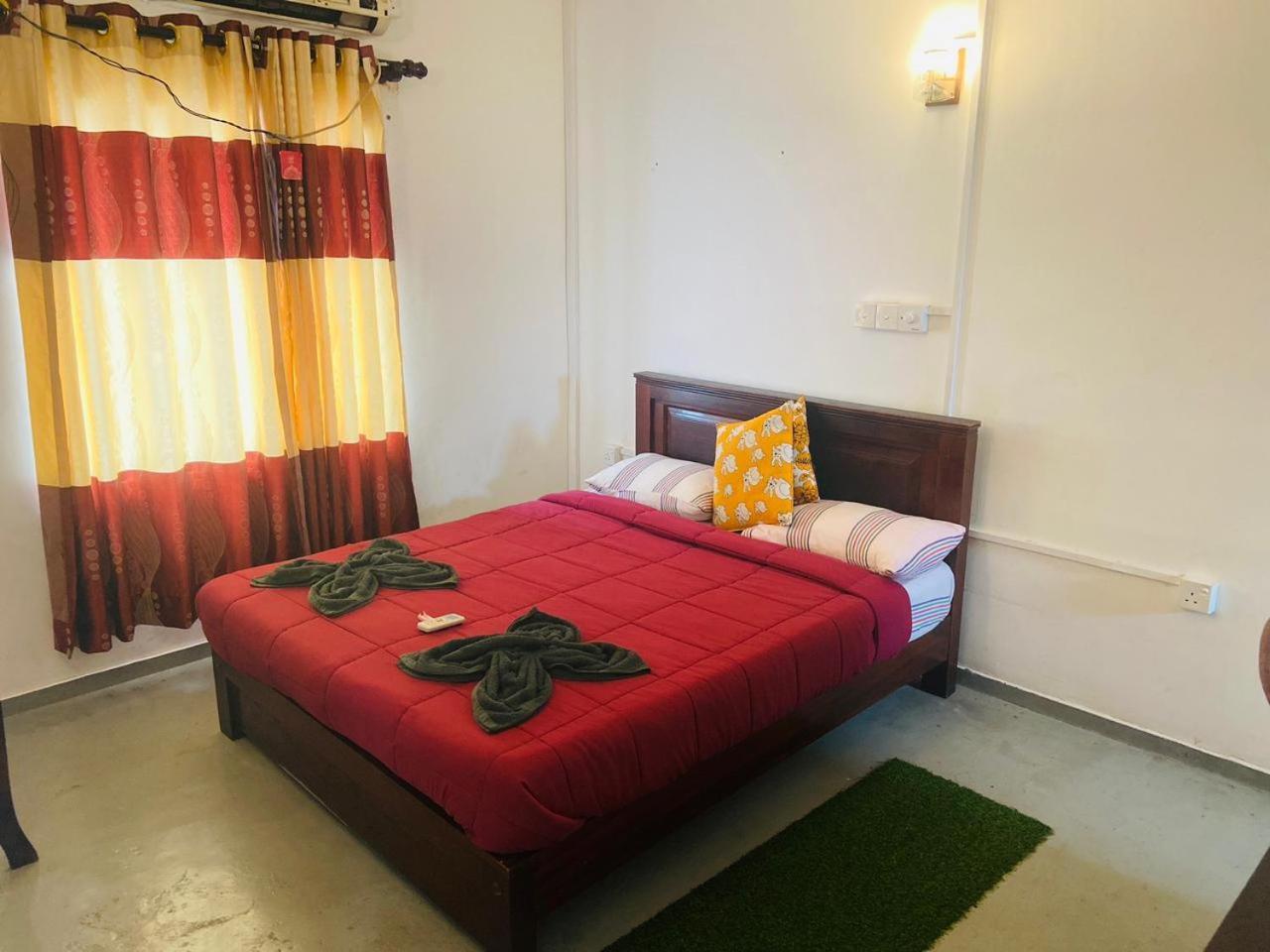 Relax On Plus Hotel Colombo Exterior photo